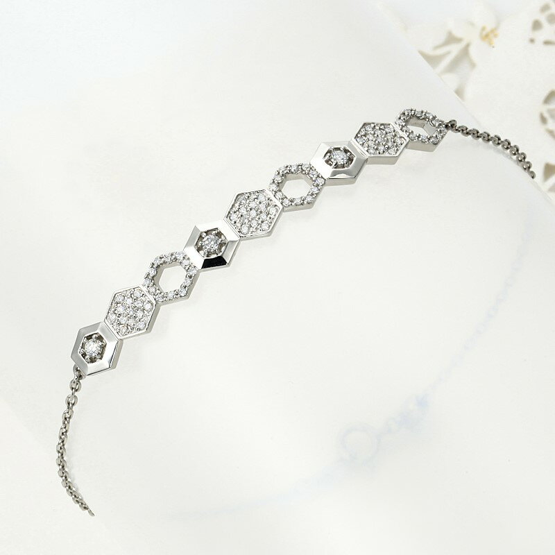 【ふるさと納税】＜ 甲府ジュエリー ＞ ブレスレット ジュエリー レディース アクセサリー ダイヤモンド 計0.35ct 天然 プラチナ Deliciae ハニカム ギフト プレゼント ケース付 バッグ付 鑑別書付 保証書付 k137-100 サムネイル3