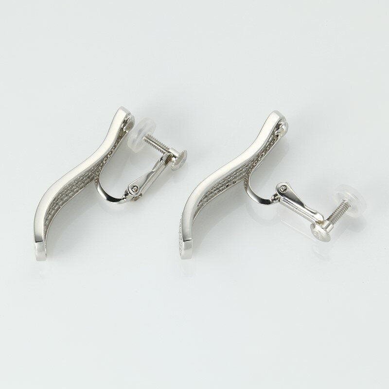 【ふるさと納税】＜ 甲府ジュエリー ＞ イヤリング ジュエリー レディース アクセサリー ダイヤモンド 計0.64ct 天然 プラチナ Deliciae パヴェ ウェーブ 波 ネジバネ式 ギフト プレゼント ケース付 バッグ付 鑑別書付 保証書付 k137-104 サムネイル3