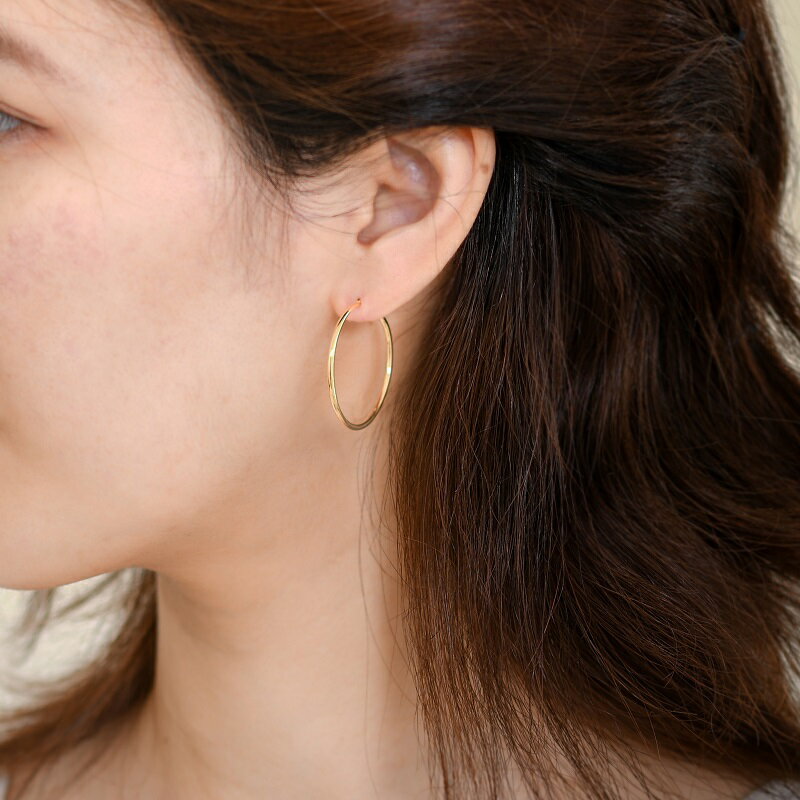 【ふるさと納税】＜ 甲府ジュエリー ＞ ピアス レディース ジュエリー アクセサリー K18 イエローゴールド YG 直径30mm 太さ1.5mm シンプル フープ 大人 おしゃれ ギフト プレゼント 保証書付 ジュエリーケース付 k206-003 サムネイル3