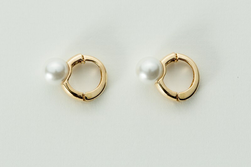 【ふるさと納税】＜ 甲府ジュエリー ＞ イヤリング ピアス ジュエリー レディース アクセサリー K18 YG 18金 イエローゴールド アコヤ真珠 8ミリ イヤーカフ ギフト プレゼント ジュエリーケース付 保証書付 k181-021 サムネイル3