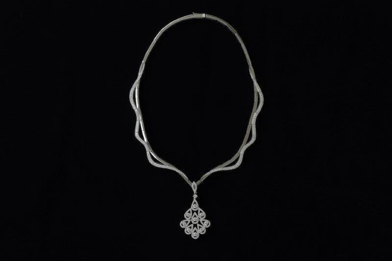 【ふるさと納税】＜ 甲府ジュエリー ＞ ペンダント ネックレス ジュエリー レディース アクセサリー ダイヤモンド 6.5ct プラチナ 水道橋 ポン・デュ・ガール モチーフ ギフト プレゼント ジュエリーケース付 保証書付 k239-022 サムネイル2