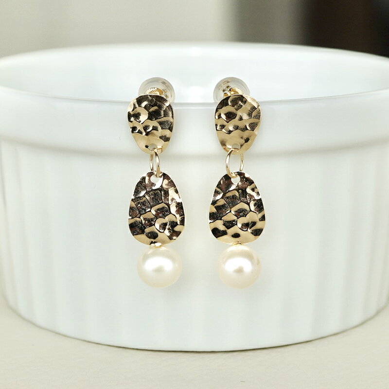 【ふるさと納税】＜ 甲府ジュエリー ＞ ピアス ジュエリー レディース アクセサリー パール 真珠 キラキラ K10 イエローゴールド コンビネーション ギフト プレゼント ジュエリーケース付 保証書付 k247-018 サムネイル3