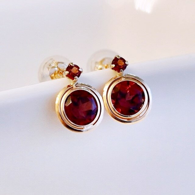 【ふるさと納税】＜ 甲府ジュエリー ＞ ピアス ジュエリー レディース アクセサリー 選べるストーン 5種 ブルートパーズ ガーネット シトリン ペリドット アメシスト K10 イエローゴールド 縁どり ギフト プレゼント ジュエリーケース付 保証書付 k247-051 サムネイル3