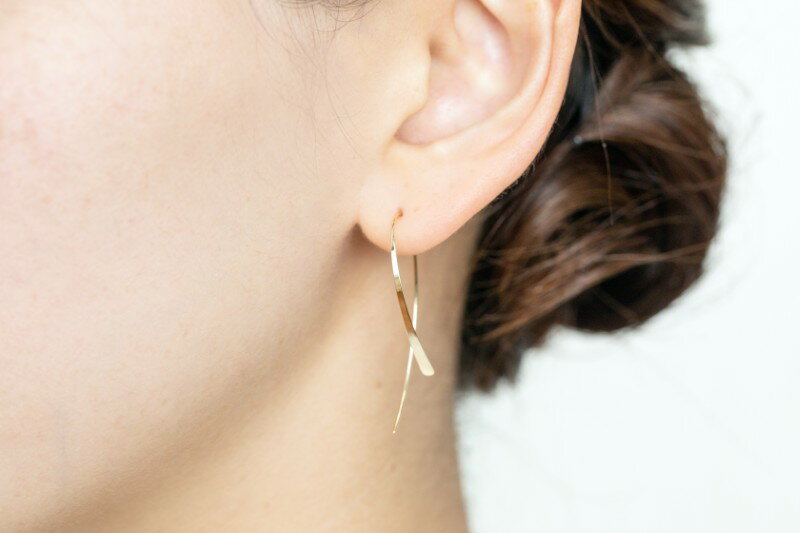 【ふるさと納税】＜ 甲府ジュエリー ＞ ピアス ジュエリー レディース アクセサリー シンプル スタンダード K18 イエローゴールド ハンドメイド ギフト プレゼント ギフトボックス付 保証書付 k220-005 サムネイル3