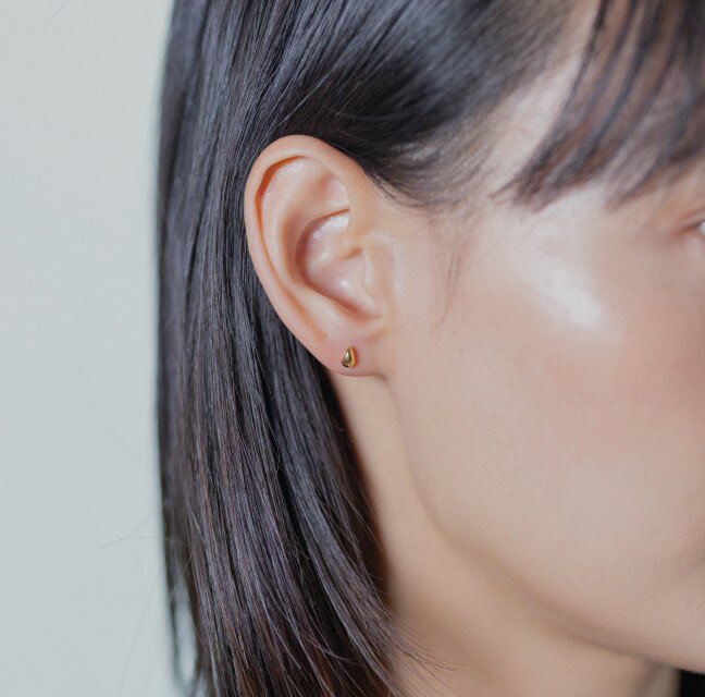 【ふるさと納税】＜ 甲府ジュエリー ＞ ピアス ジュエリー レディース アクセサリー k18 イエローゴールド しずく型 シンプル 存在感 ギフト プレゼント ギフトボックス付 保証書付 k220-057 サムネイル3