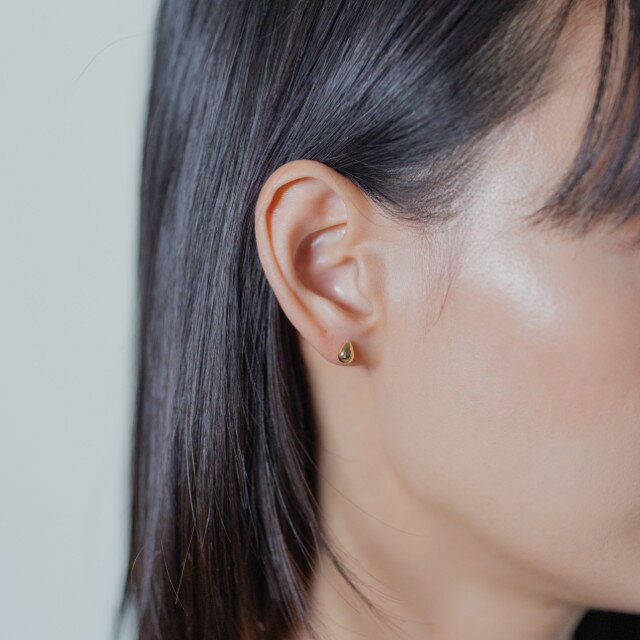 【ふるさと納税】＜ 甲府ジュエリー ＞ ピアス ジュエリー レディース アクセサリー K18 イエローゴールド しずく型 シンプル 存在感 ギフト プレゼント ギフトボックス付 保証書付 k220-059 サムネイル3