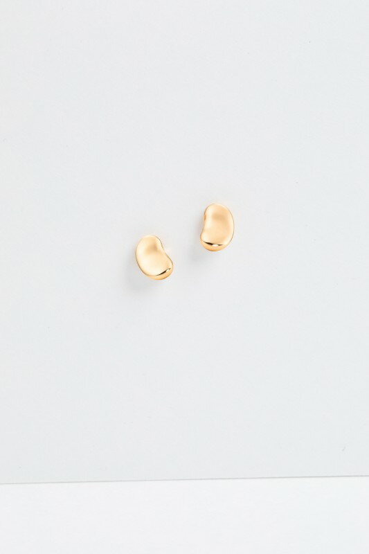 【ふるさと納税】＜ 甲府ジュエリー ＞ ピアス ジュエリー レディース アクセサリー K18 イエローゴールド 豆 ぷっくり感 軽い つけっぱなし ギフト プレゼント ギフトボックス付 保証書付 18金 k220-065 - 画像2