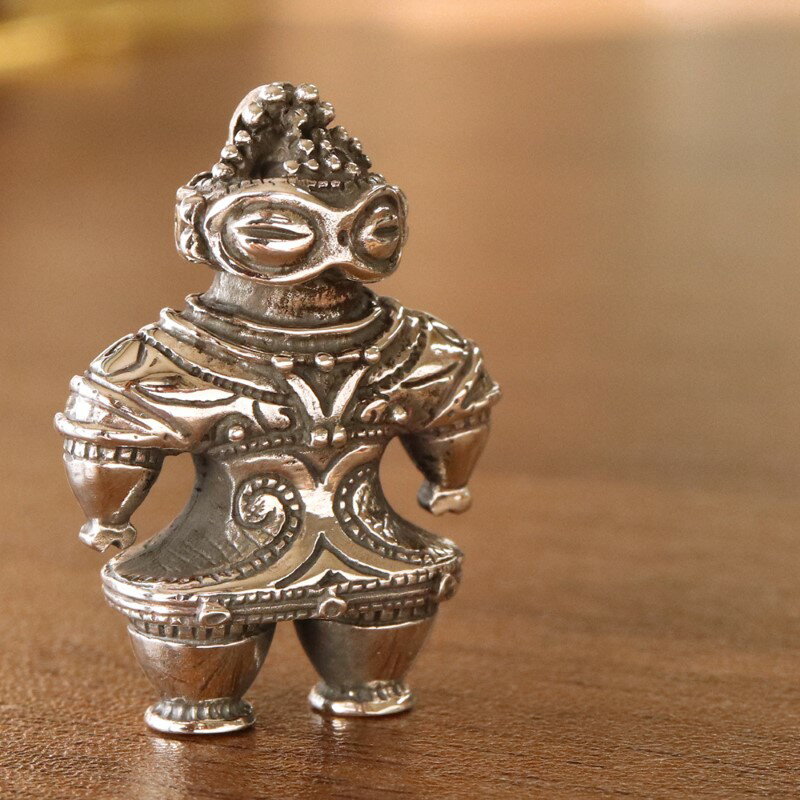 【ふるさと納税】＜ 甲府ジュエリー ＞ ペンダント ネックレス ジュエリー レディース メンズ アクセサリー オブジェ SILVER925 いぶし銀 チェーン ロープ 縄文 ミニ 遮光器土偶 オリジナルポーチ付き 保証書付 k279-009 サムネイル3