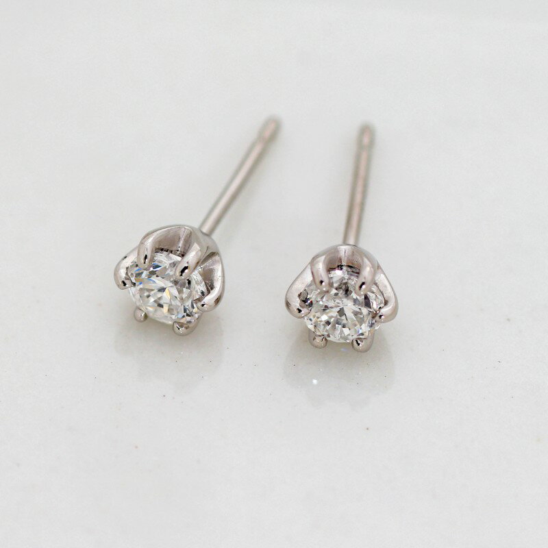 【ふるさと納税】＜ 甲府ジュエリー ＞ ピアス ジュエリー レディース アクセサリー 天然 ダイヤモンド 計0.4ct プラチナ PT900 スタッド 一粒 綺麗 大人 シンプル ダブルロックキャッチ ジュエリーケース付 ギフトバック付 保証書付 k295-021 サムネイル3