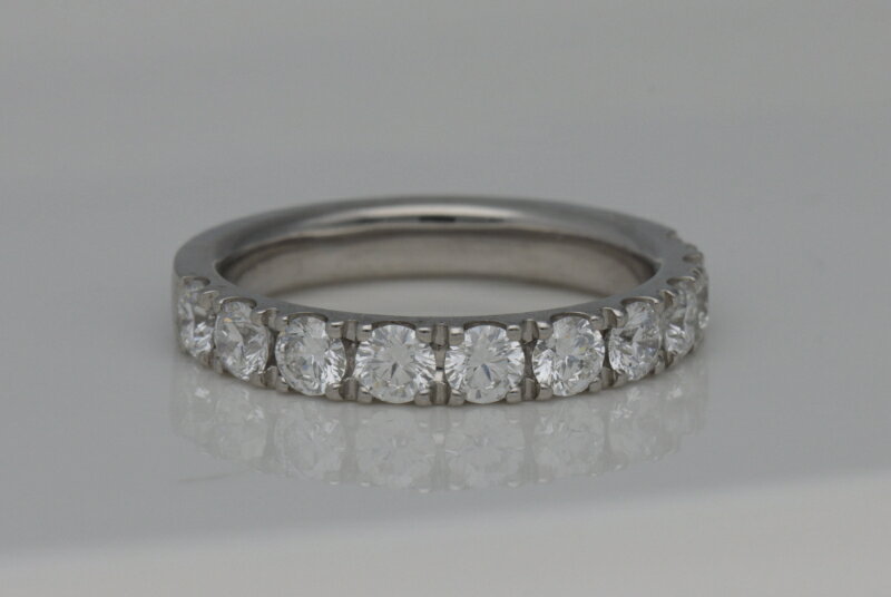 【ふるさと納税】＜ 甲府ジュエリー ＞ リング 指輪 レディース ジュエリー アクセサリー 純プラチナ PT999 ダイヤモンド 10石 計1.0ct ハーフエタニティ 高品質 鍛造 ギフト プレゼント ジュエリーケース付 保証書付 鑑別書付 k259-008 サムネイル3