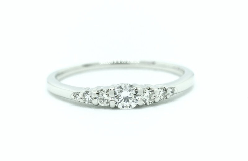 【ふるさと納税】＜ 甲府ジュエリー ＞ リング 指輪 ジュエリー レディース アクセサリー 天然 ダイヤモンド 0.20ct 7石 PT900 プラチナ グラデーション ギフト プレゼント ジュエリーケース付 鑑別書付 保証書付 k347-019 サムネイル2