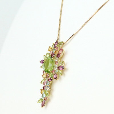 【ふるさと納税】K18ペリドット マルチカラーペンダント_ 18金 ゴールド ジュエリー アクセサリー ペリドット ブルートパーズ ピンクトルマリン クリスマス 誕生日 ギフト 贈答 プレゼント 誕生石 送料無料 おすすめ 【配送不可地域：沖縄県】【1383607】 サムネイル3