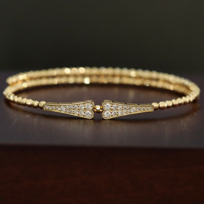 【ふるさと納税】K18ダイヤモンド0.35ctバングル 形状記憶フリーサイズ_ 純金 18金 金 ゴールド gold バングル アクセサリー クリスマス 誕生日 バースデー ギフト 贈答 プレゼント 【配送不可地域：沖縄県】【1465913】 サムネイル2