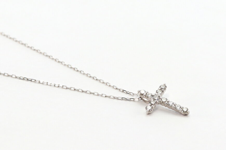 【ふるさと納税】 ペンダント K18WG クロス型 ダイヤ Islauth42 [slauth 山梨県 韮崎市 20743199] アクセサリー ネックレス ジュエリー ダイヤ シンプル おしゃれ プレゼント ギフト 贈りもの 贈答 サムネイル3