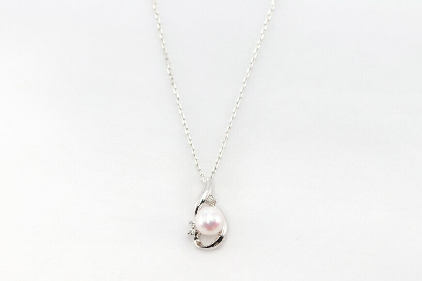 【ふるさと納税】 ペンダント K18WG アコヤパール ダイヤ Islaut47 [slauth 山梨県 韮崎市 20743201] アクセサリー ネックレス ジュエリー ダイヤ シンプル おしゃれ プレゼント ギフト 贈りもの 贈答 サムネイル2