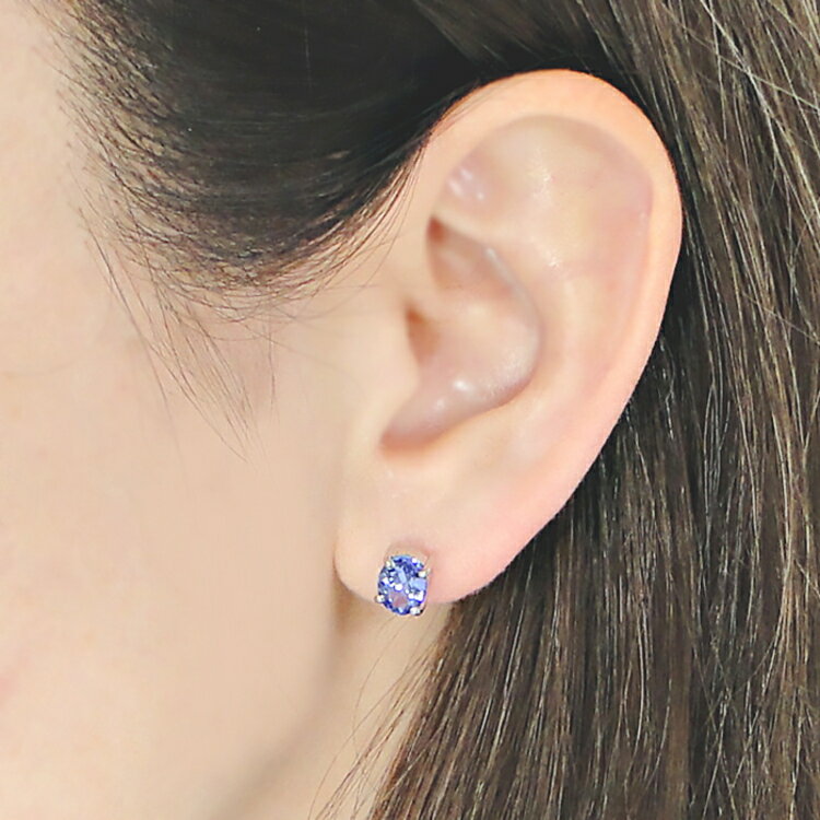 【ふるさと納税】 一粒ピアス プラチナ PT900 天然タンザナイト オーバル 大粒 2.3ct スタッドピアス【f221-ov-pt】 [株式会社オーダーメイドジュエリーメイ 山梨県 韮崎市 20743764] ピアス アクセサリー アクセ ジュエリー サムネイル3