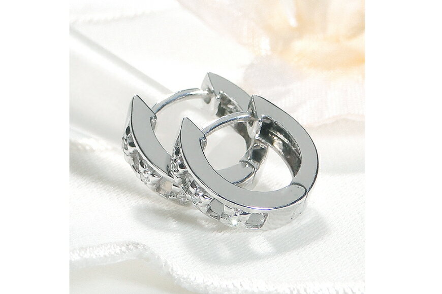 【ふるさと納税】 ピアス プラチナ PT900 ダイヤモンド 0.03ct フープピアス 【f220-pt】 [オーダーメイドジュエリーメイ 山梨県 韮崎市 20745078] ジュエリー アクセサリー 両耳 抜け感 太め ダイヤピアス サムネイル3