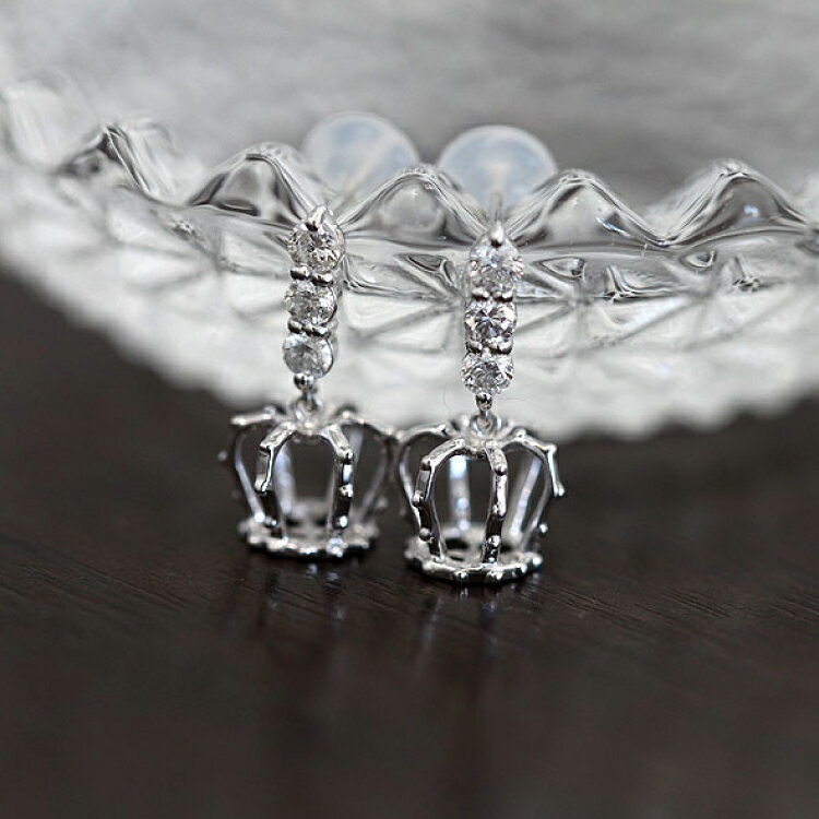 【ふるさと納税】ピアス スタッドピアス プラチナ PT900 ダイヤモンド 0.24ct 王冠 クラウン モチーフ 揺れるピアス レディース アクセサリー アクセ ジュエリー 【f092-pt】 [オーダーメイドジュエリーメイ 山梨県 韮崎市 20745205] サムネイル3