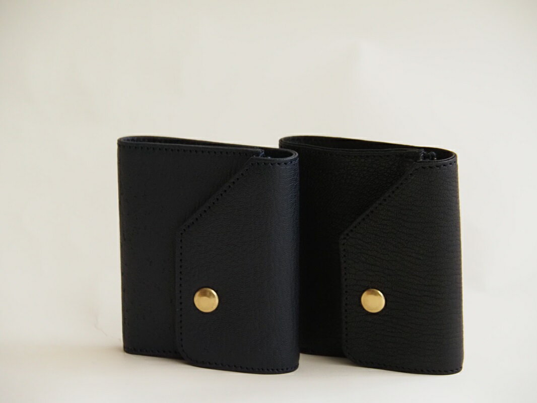 【ふるさと納税】 財布 三つ折り財布 サイフ 鹿革 軽量 野生鹿革 FACE-C 選べるカラー ブラウン ブラック ネイビー チャコールグレー ダークブラウン 革のカシミヤ ヴィンテージソフトレザー アップサイクルレザー レザー ミニマムデザイン 北杜市 国産 送料無料 サムネイル3