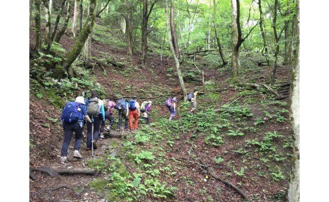 【ふるさと納税】 北杜 登山 ツアー 甲斐駒ヶ岳 七丈小屋 利用券 クーポン券 （9000円相当） 体験 サムネイル2