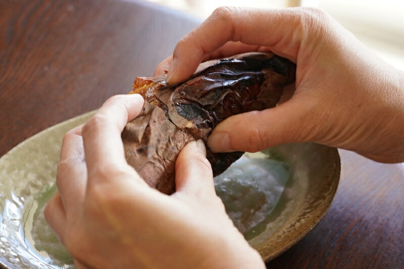 【ふるさと納税】 【2026年先行予約】 焼きいも 甲州芋徹 超熟成 冷凍 焼き芋 5～6本入 1kg以上 個包装 紅はるか さつまいも 蜜 栽培期間中農薬不使用 化学肥料不使用 ねっとり 濃厚な甘さ 低温熟成 遠赤外線 石焼 山梨県 北杜市 送料無料 - 画像3