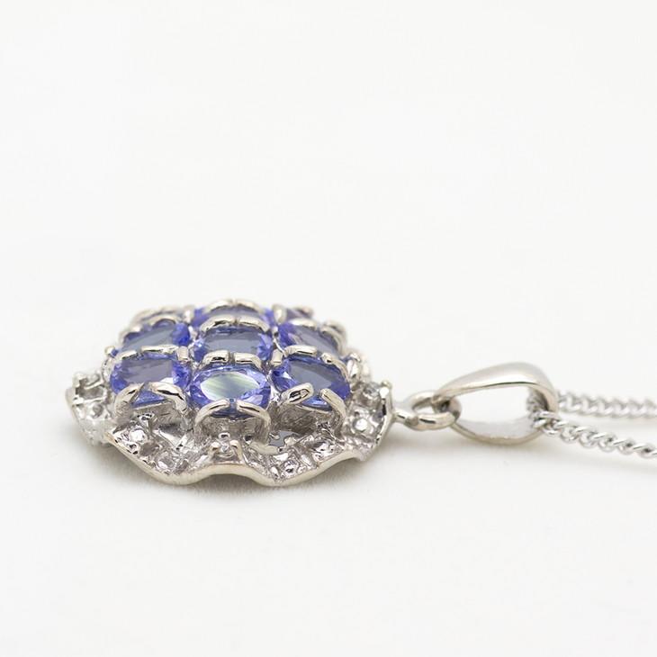 【ふるさと納税】タンザナイト ペンダント 1.50ct SV925 [12475] ダイヤモンド ジュエリー アクセサリー レディース 山梨県甲斐市　お届け：入金確認後、1ヶ月ほどでお届け（年度末は2ヶ月ほどお時間をいただく場合がございます） サムネイル3