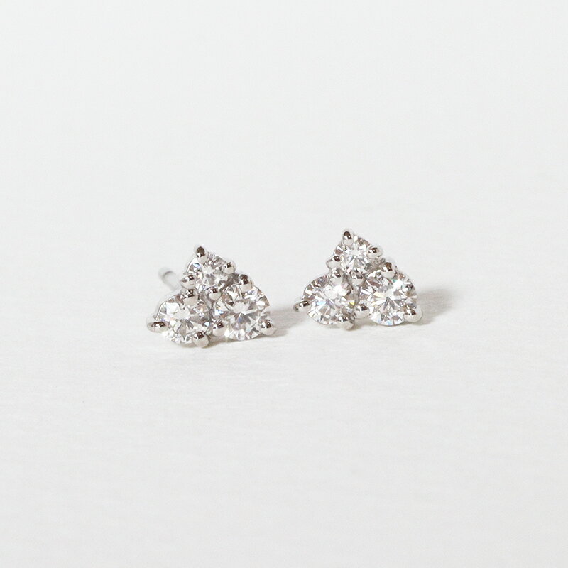 【ふるさと納税】プラチナ　トライアングルダイヤモンドピアス　0.24ct　甲斐市　お届け：入金確認後、約1ヵ月半でお届け サムネイル3