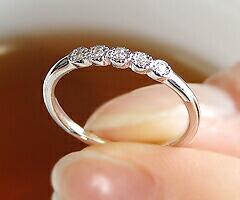 【ふるさと納税】 リング 指輪 ジュエリー レディース ファッション アクセサリー ゴールド 天然 ダイヤモンド 0.05カラット K18 WG ピンキー 天然石 SIクラス 18金 ホワイト 一粒 5周年 記念日 4月誕生石 プレゼント ラッピング 品質保証書付 r-123 (KRP) 【G31-1410】 サムネイル3