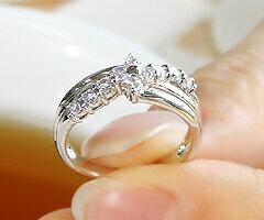 【ふるさと納税】 リング 指輪 ジュエリー ファッション アクセサリー pt950 プラチナ 天然 ダイヤ 0.50ct SIクラス ダイヤモンド 10石 0.5カラット プラチナ950 スイート フラワー フチあり テン 10周年 花 ブライダル プレゼント 品質保証書付 r-138 (KRP) 【N6-1410】 サムネイル3