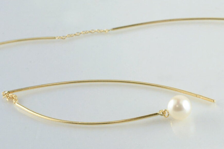 【ふるさと納税】ピアス K18 淡水 パールロングピアス イエローゴールド 1ペア ジュエリーケース付き no.3515500yp [シエロ 山梨県 中央市 21470817] アクセサリー ジュエリー アクセ 淡水 レディース 18金 アメリカンピアス サムネイル2