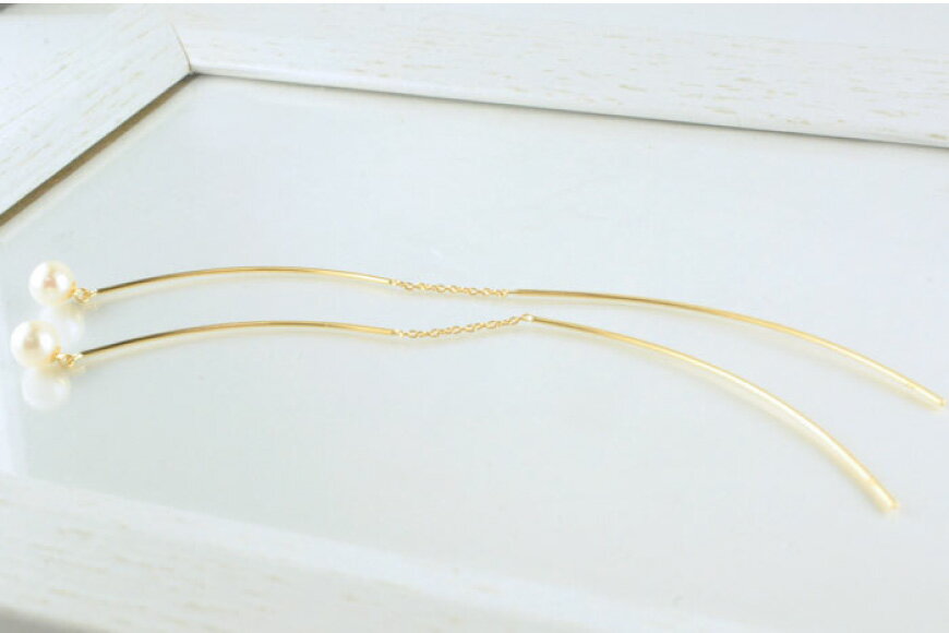 【ふるさと納税】ピアス K18 淡水 パールロングピアス イエローゴールド 1ペア ジュエリーケース付き no.3515500yp [シエロ 山梨県 中央市 21470817] アクセサリー ジュエリー アクセ 淡水 レディース 18金 アメリカンピアス サムネイル3