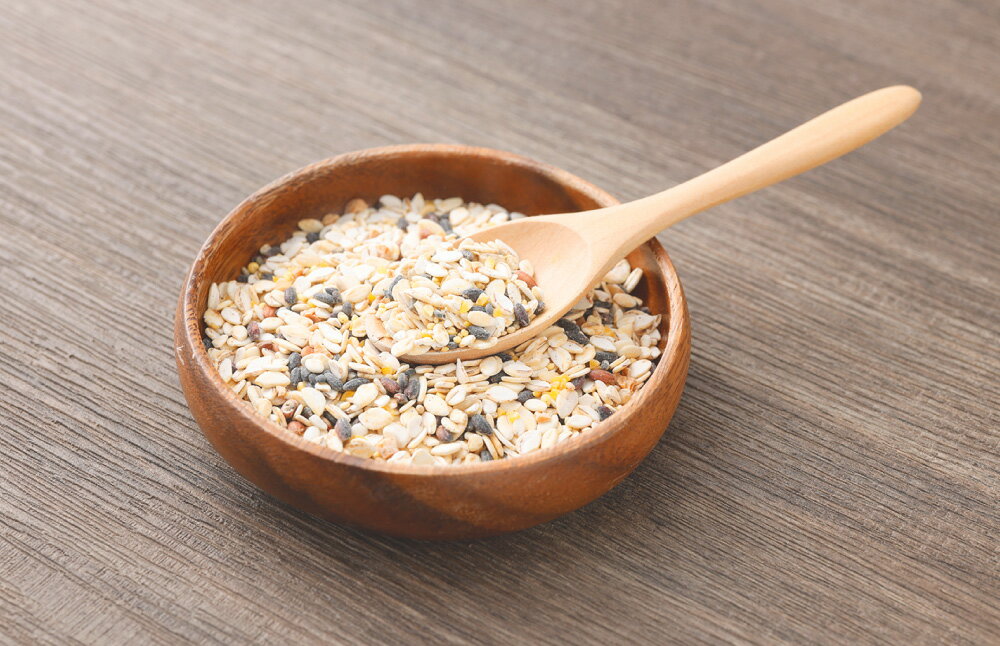 【ふるさと納税】十五穀ごはん 計3kg（300g×10袋） 十五種類 穀物 ひき割り大豆 雑穀ごはん 雑穀米 お米 白麦 黒米 発芽赤米 発芽玄米 ごはん ご飯 国産 山梨県 中央市 送料無料 - 画像3