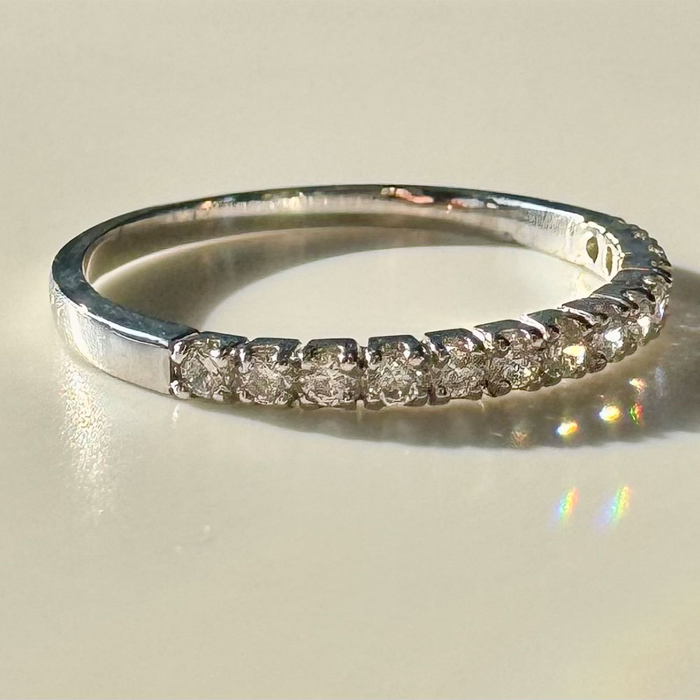 【ふるさと納税】【AW-703/0014】プラチナダイヤモンドリング ハーフエタニティーリング 0.20カラット 1本 Pt900 0.20ct 約1.95g ジュエリーケース付き ダイヤモンド ダイアモンド 指輪 ジュエリー アクセサリー ファッション カジュアル フォーマル 山梨県 中央市 送料無料 サムネイル2