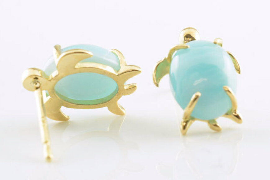 【ふるさと納税】k18 ピアス 亀 ラリマー イエローゴールド no.288400y [シエロ 山梨県 中央市 21470997] スタッドピアス 18k ブルーペクトライト ホヌ ウミガメ 幸運 ハワイ ジュエリー アクセ アクセサリー 18金 K18 ゴールド サムネイル3