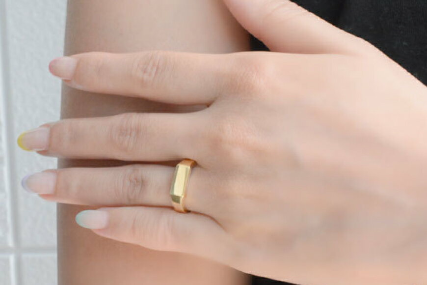 【ふるさと納税】18金 リング k18 印台 指輪 7号-20号 印台 長方形　男女兼用　no.77340 [シエロ 山梨県 中央市 21471006] ジュエリー アクセ アクセサリー K18 18K ゴールド サムネイル3