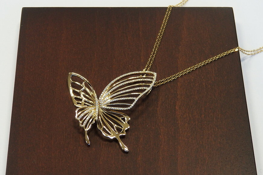 【ふるさと納税】K18イエローゴールドダイヤモンドネックレス(蝶モチーフ) [山梨県 中央市 21470824] サムネイル2