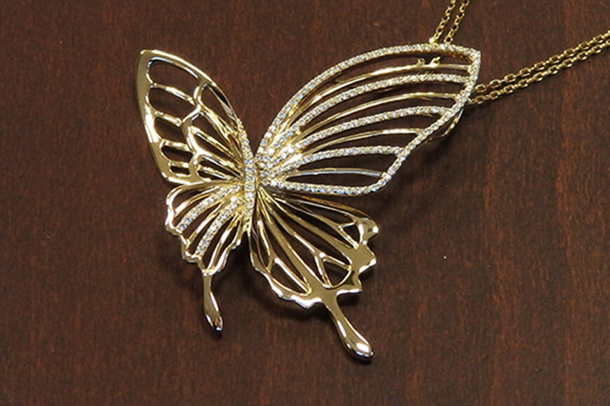 【ふるさと納税】K18イエローゴールドダイヤモンドネックレス(蝶モチーフ) [山梨県 中央市 21470824] サムネイル3