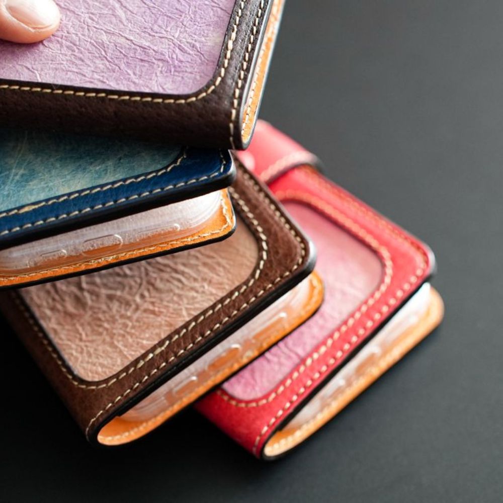 【ふるさと納税】甲州和紙と峡南レザーのスマホケース iPhone 【選べる4色】 Handmade leather works coworker [5839-2177] サムネイル3