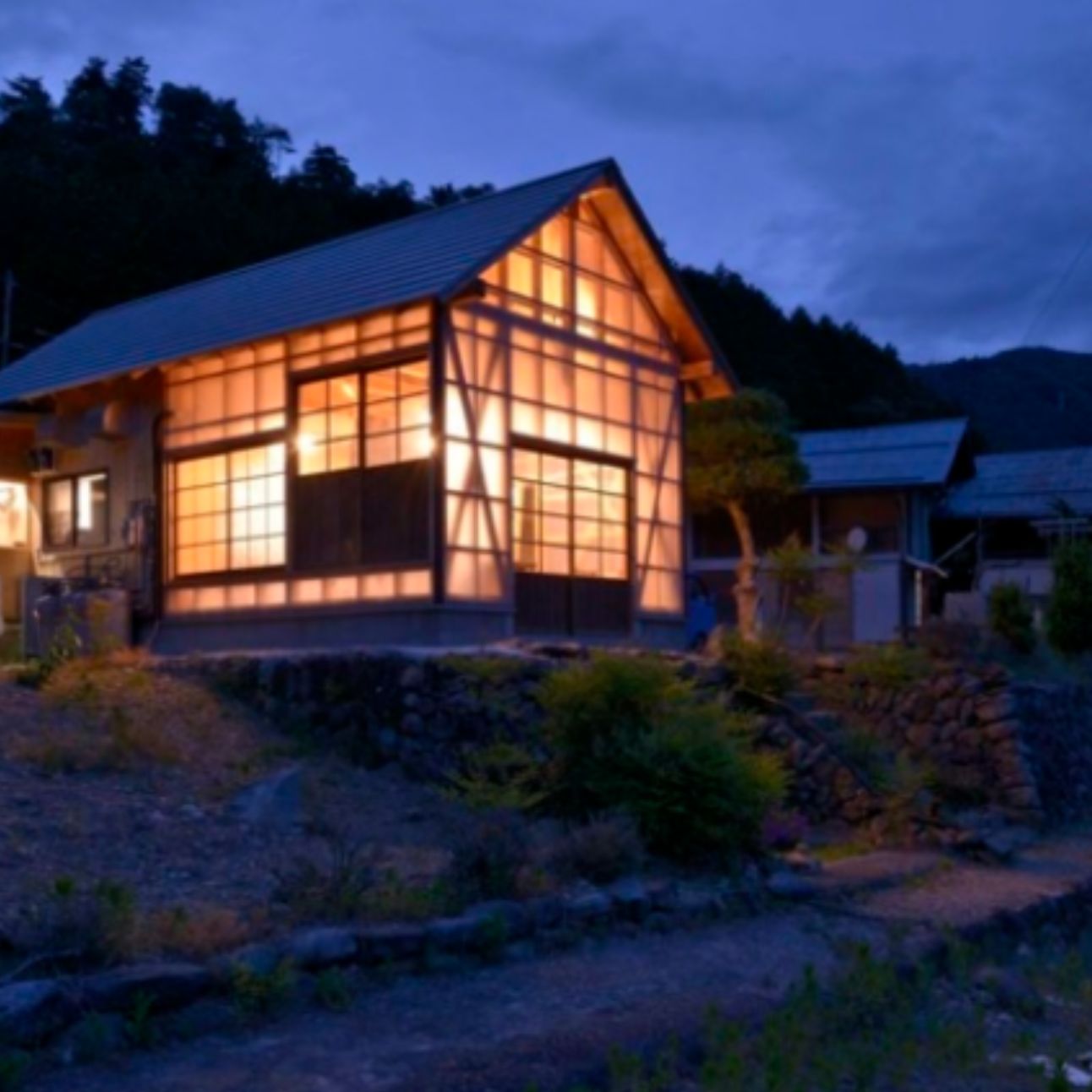 おすくに 食事券 1万円 チケット 月夜見山荘 手打ち 蕎麦 田舎料理 ジビエ 山の幸 山梨県 早川町 手打ち蕎麦と山の食「おすくに」 10,000円分お食事券 (1,000円×10枚)