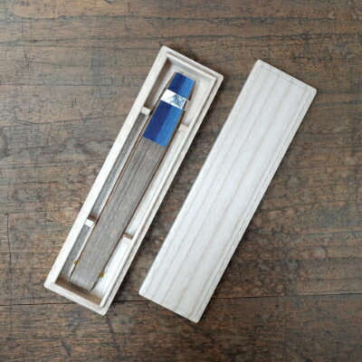 【ふるさと納税】藍染扇子　絞りセンター染分け【杉山江見堂】6寸5分45間 |　扇子 男性 和装 小物 ギフト お祝い 内祝い 伝統 工芸 老舗 記念 箱付 春 夏 秋 冬 高級 浴衣 祭 sensu 青 ブルー ネイビー 紺 サムネイル3