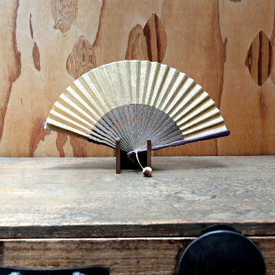 草木染シルク扇子　柘榴（錫媒染）【杉山江見堂】