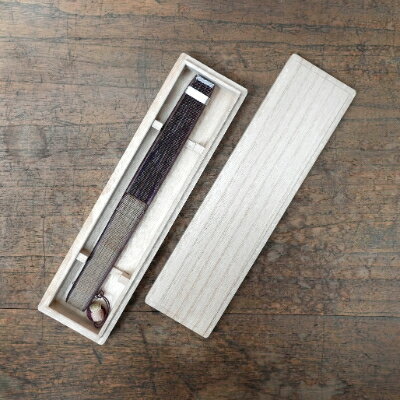 【ふるさと納税】途絶えた伝統復活「甲斐絹扇子」紫縞【杉山江見堂】 |　扇子 男性 女性 和装 小物 ギフト お祝い 内祝い 伝統 工芸 老舗 記念 箱付 春 夏 秋 冬 高級 浴衣 祭 sensu 紫 サムネイル3