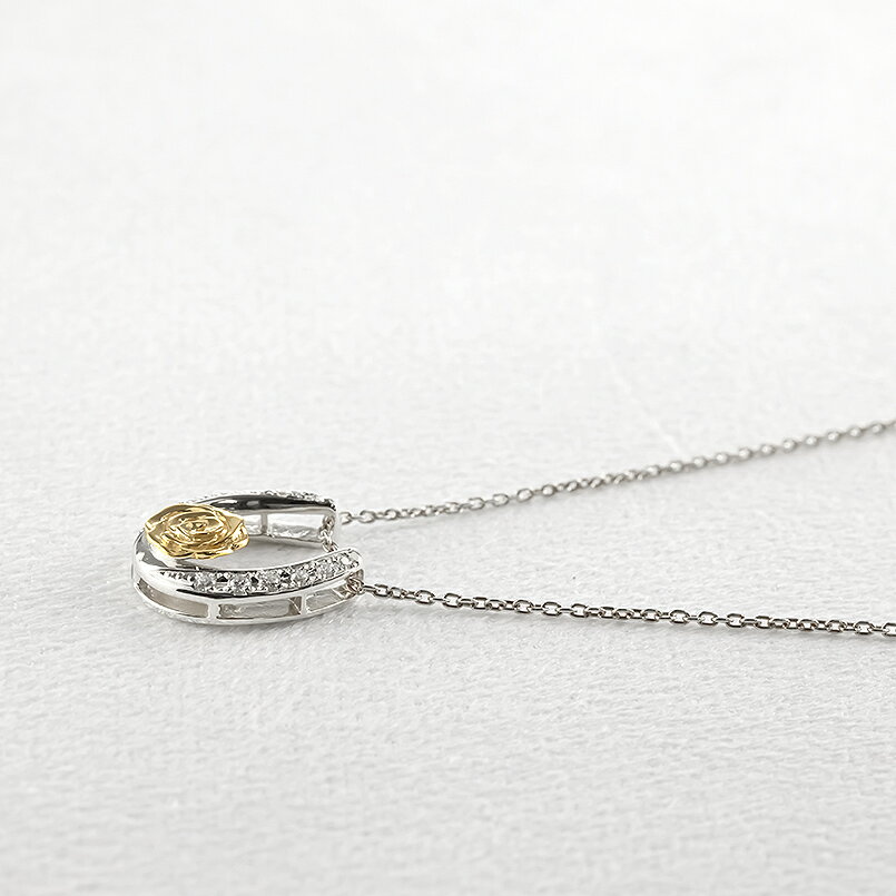 【ふるさと納税】プラチナ 18金 ネックレス 18k レディース 薔薇 馬蹄 ダイヤモンド 0.11ct ペンダントトップ ダイヤ イエローゴールドK18 pt900 コンビ ゴールド ホースシュー ローズ フラワー 花 ジュエリー 人気 シンプル 240513200dpy SWAA315 サムネイル3