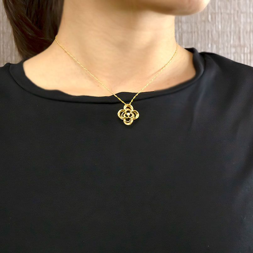 【ふるさと納税】 ふるさと納税 純金 ネックレス フラワー ダイヤモンド 24金 ペンダント ジュエリー 山梨県 昭和町 純金 ネックレス フラワー ダイヤモンド 24金 ペンダント 花 K24 管理番号210629mro102c SWAA009 サムネイル3