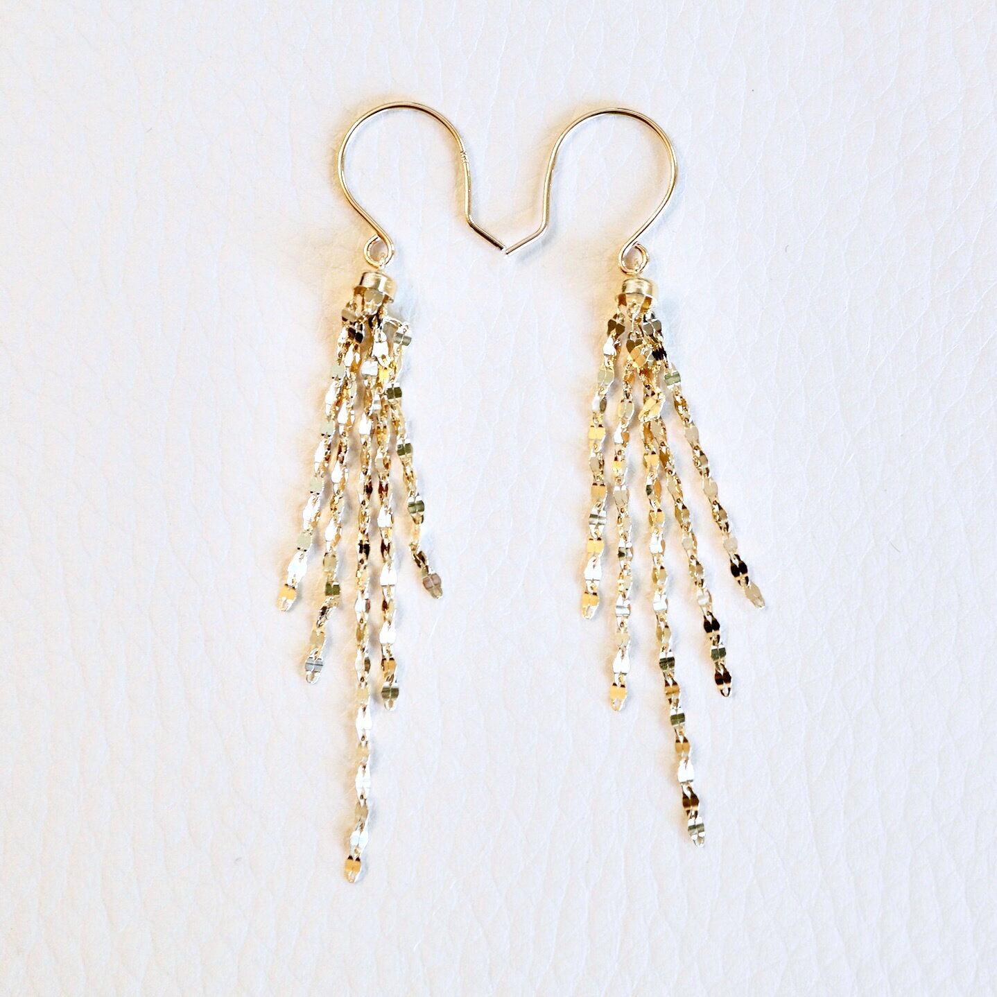 【ふるさと納税】 ふるさと納税 K18 YG イエローゴールド 地金 揺れる エクレアチェーン ピアス 保証書付 ジュエリーケース付 アクセサリー プレゼント 記念日 人気 おすすめ 山梨県 昭和町 K18 YG イエローゴールド 地金 揺れる ピアス 保証書付 NO-1934 SWAD033 サムネイル3