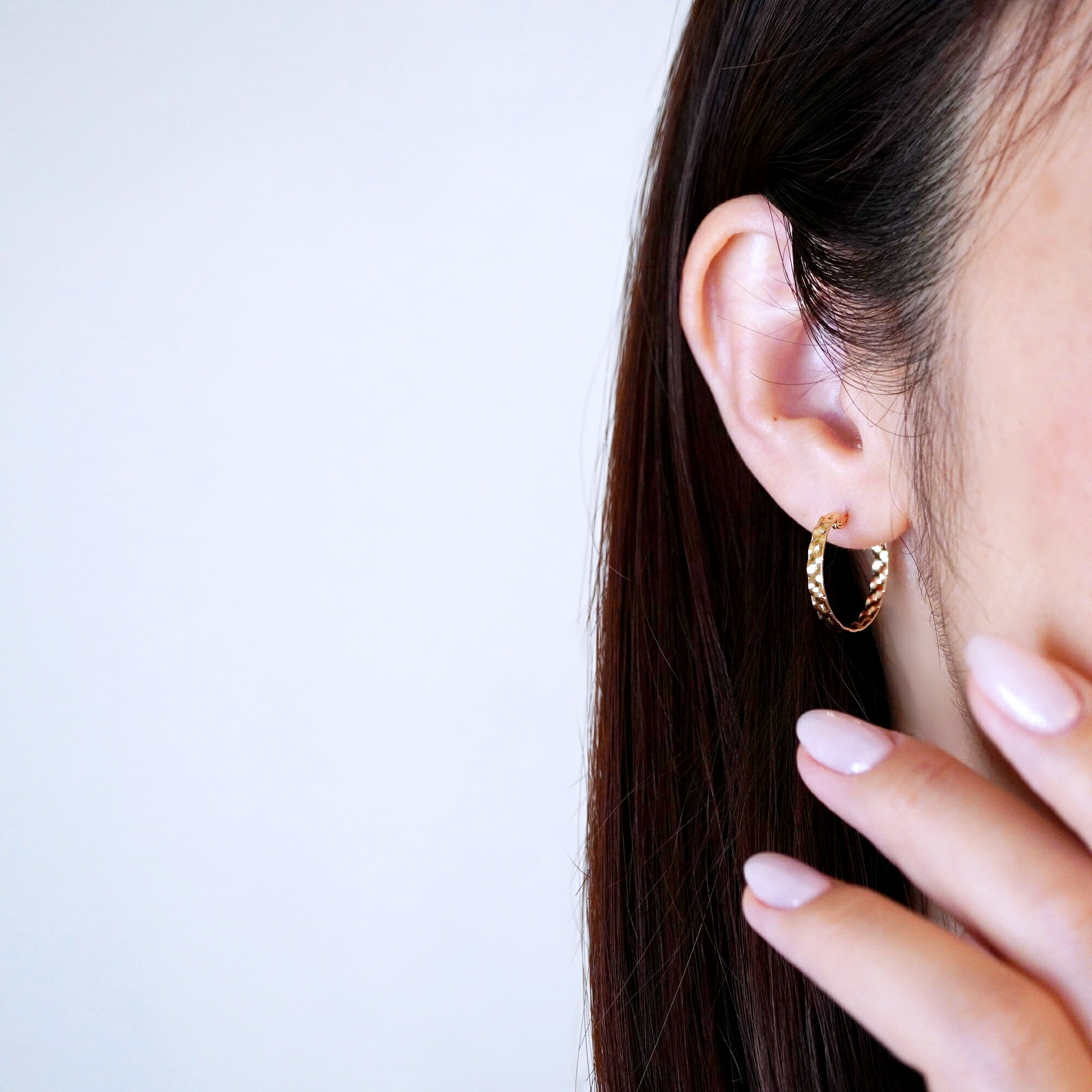 【ふるさと納税】 K18 18金 イエローゴールド 地金 フープピアス （直径20mm） 保証書付 NO-1965 ふるさと納税 18K 地金 ピアス 18金ピアス K18ピアス ギフト ジュエリー 保証書付 ケース付 贈り物 ギフト プレゼント 記念日 人気 おすすめ 山梨県 昭和町 SWAD079 サムネイル2