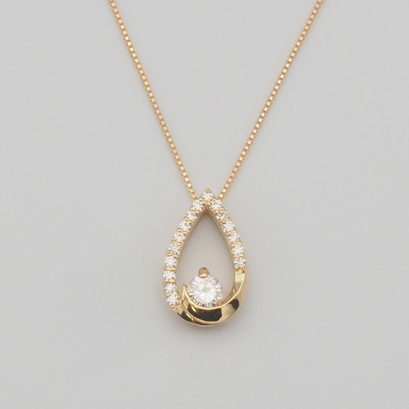 【ふるさと納税】 0.3ctUP ダイヤモンド ペンダントネックレス 選べるカラー ふるさと納税 ネックレス ペンダント ジュエリー 昭和町 山梨県 送料無料 SWBT019 サムネイル2