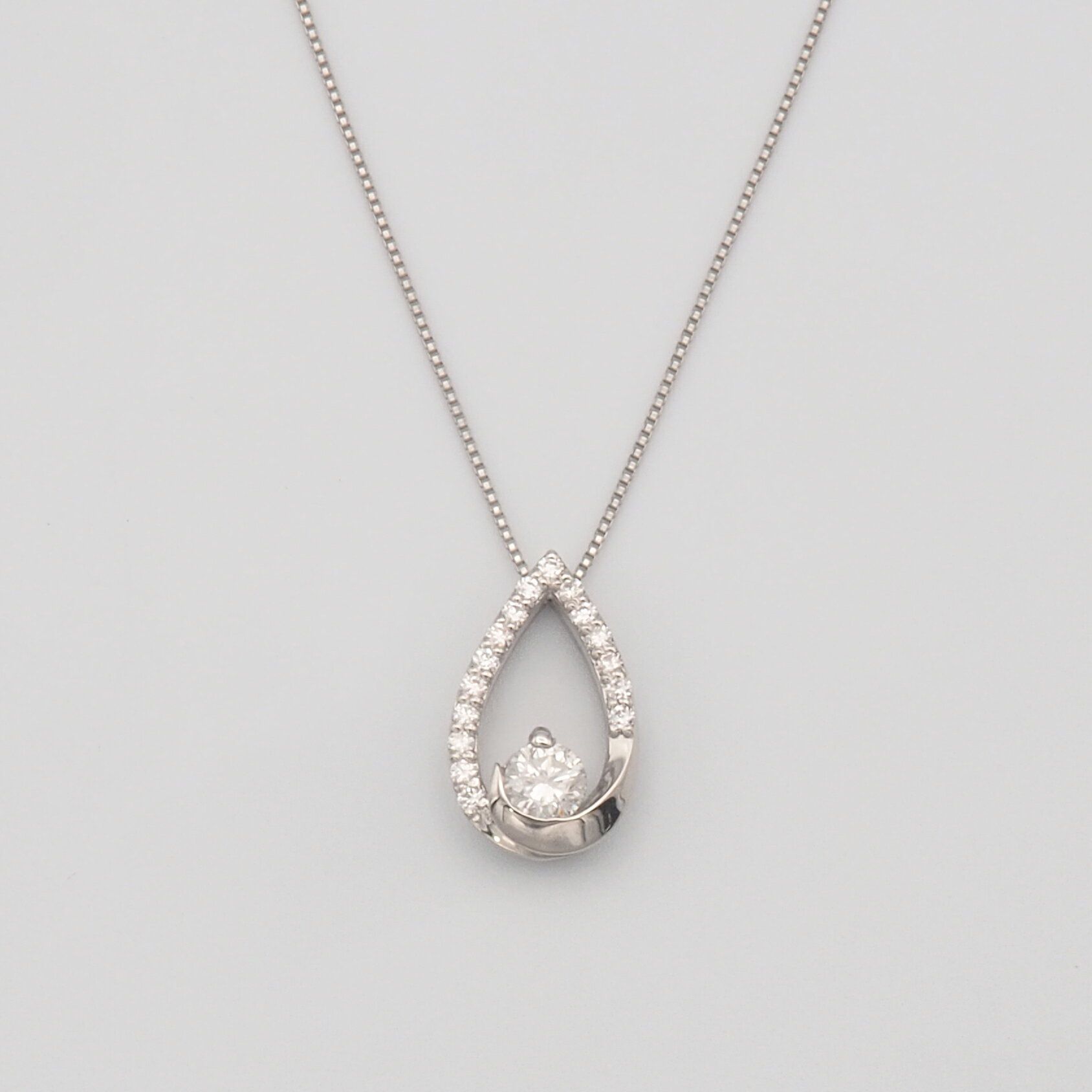 【ふるさと納税】 0.3ctUP ダイヤモンド ペンダントネックレス 選べるカラー ふるさと納税 ネックレス ペンダント ジュエリー 昭和町 山梨県 送料無料 SWBT019 サムネイル3