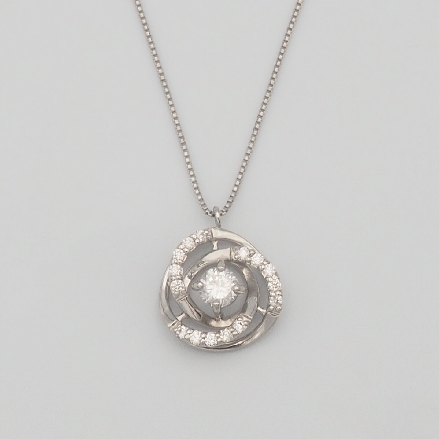 【ふるさと納税】 0.3ctUP ダイヤモンド ペンダントネックレス 選べるカラー ふるさと納税 ネックレス ペンダント ジュエリー 昭和町 山梨県 送料無料 SWBT020 サムネイル3