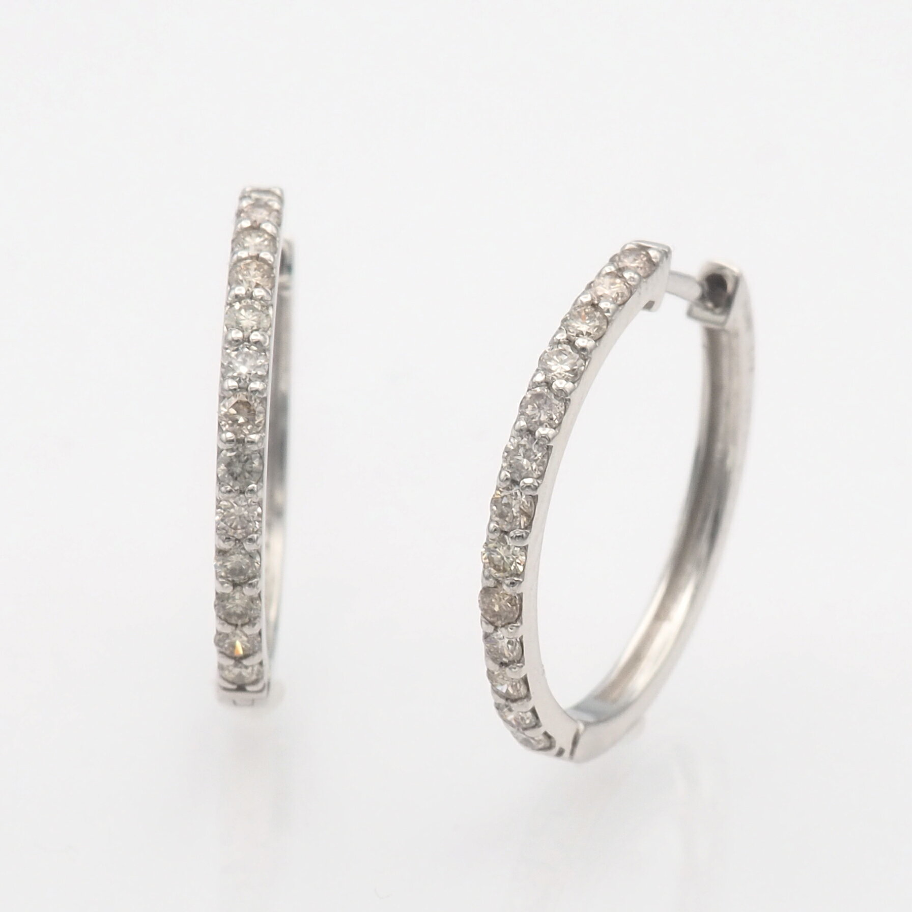 【ふるさと納税】0.30ct ダイヤモンド フープピアス 選べるカラー ふるさと納税 ネックレス ペンダント ジュエリー 昭和町 山梨県 送料無料 SWBT023 サムネイル3
